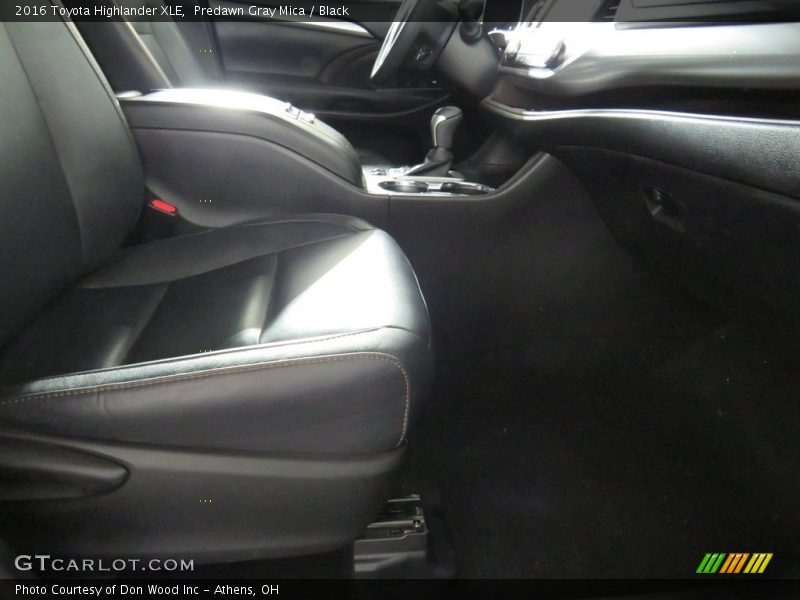 Predawn Gray Mica / Black 2016 Toyota Highlander XLE