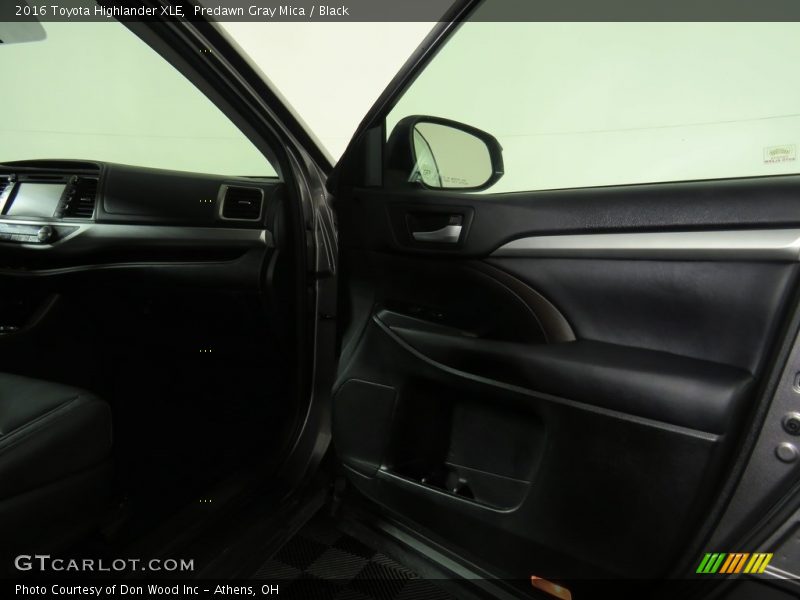 Predawn Gray Mica / Black 2016 Toyota Highlander XLE