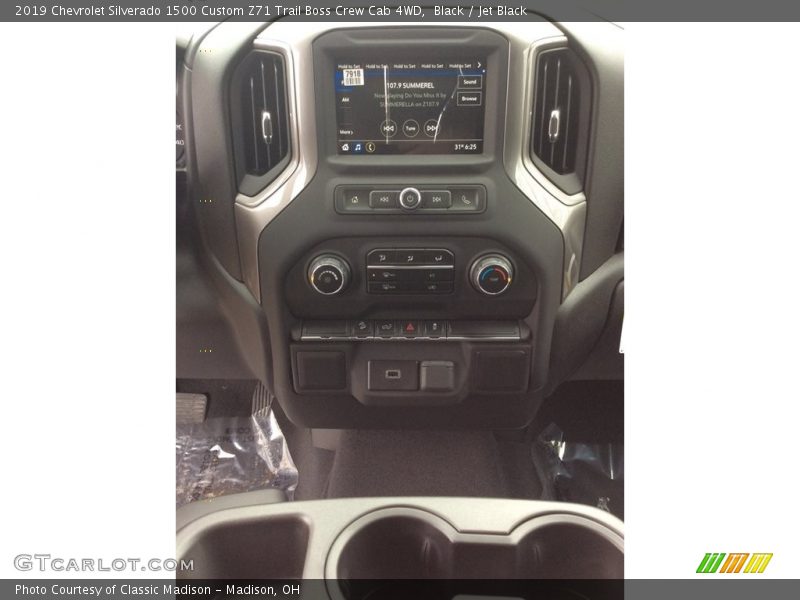 Black / Jet Black 2019 Chevrolet Silverado 1500 Custom Z71 Trail Boss Crew Cab 4WD