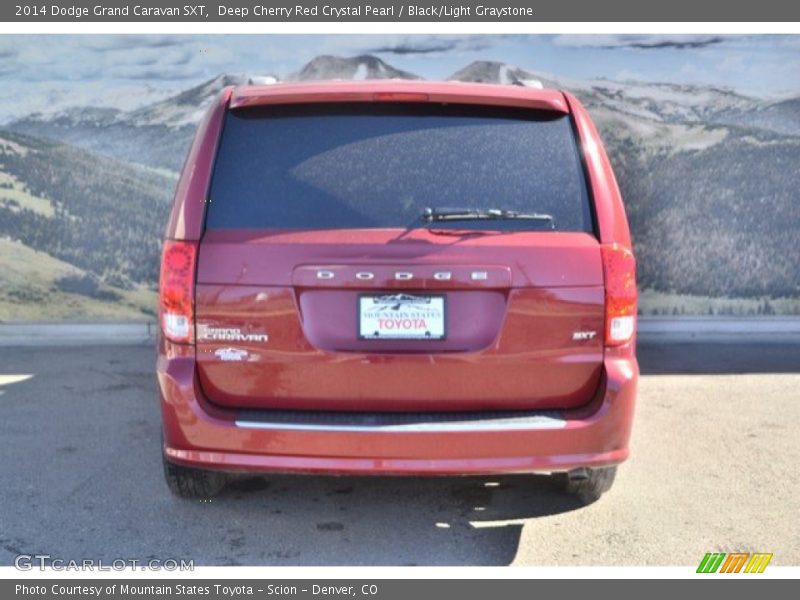 Deep Cherry Red Crystal Pearl / Black/Light Graystone 2014 Dodge Grand Caravan SXT