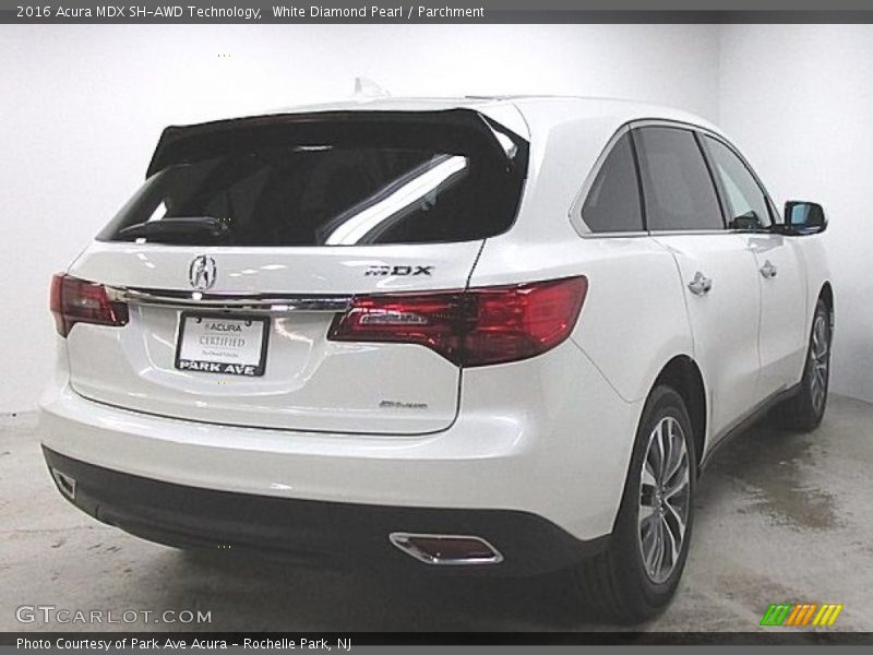 White Diamond Pearl / Parchment 2016 Acura MDX SH-AWD Technology