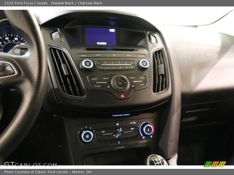 Shadow Black / Charcoal Black 2016 Ford Focus S Sedan