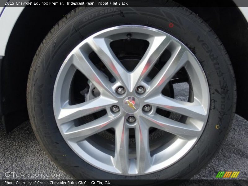 Iridescent Pearl Tricoat / Jet Black 2019 Chevrolet Equinox Premier