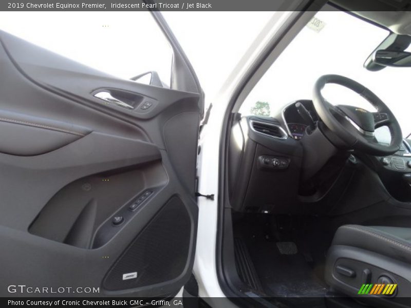 Iridescent Pearl Tricoat / Jet Black 2019 Chevrolet Equinox Premier