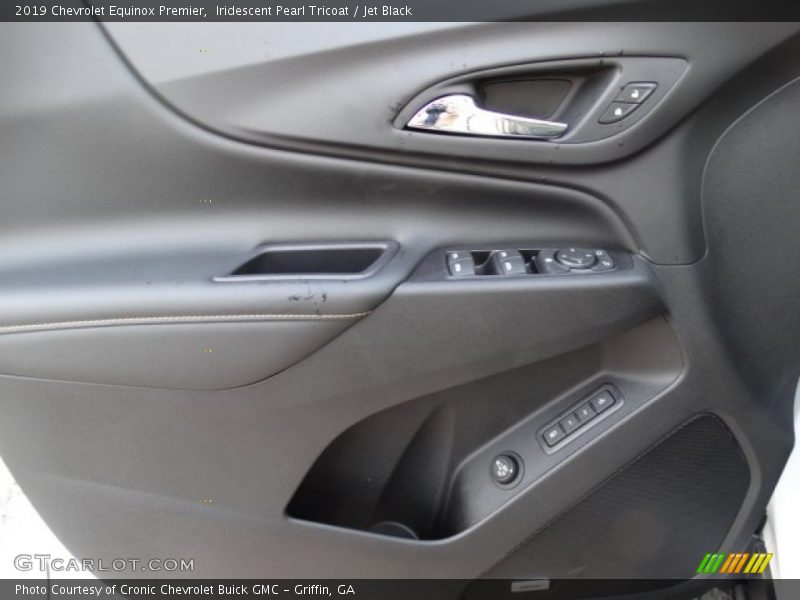 Iridescent Pearl Tricoat / Jet Black 2019 Chevrolet Equinox Premier