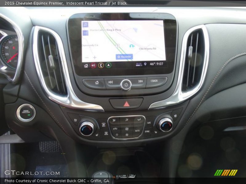Iridescent Pearl Tricoat / Jet Black 2019 Chevrolet Equinox Premier