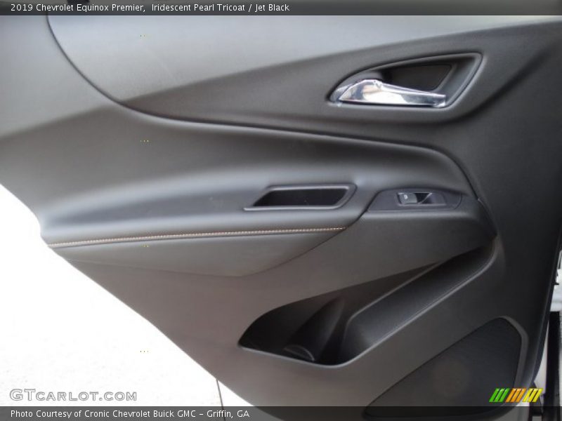 Iridescent Pearl Tricoat / Jet Black 2019 Chevrolet Equinox Premier
