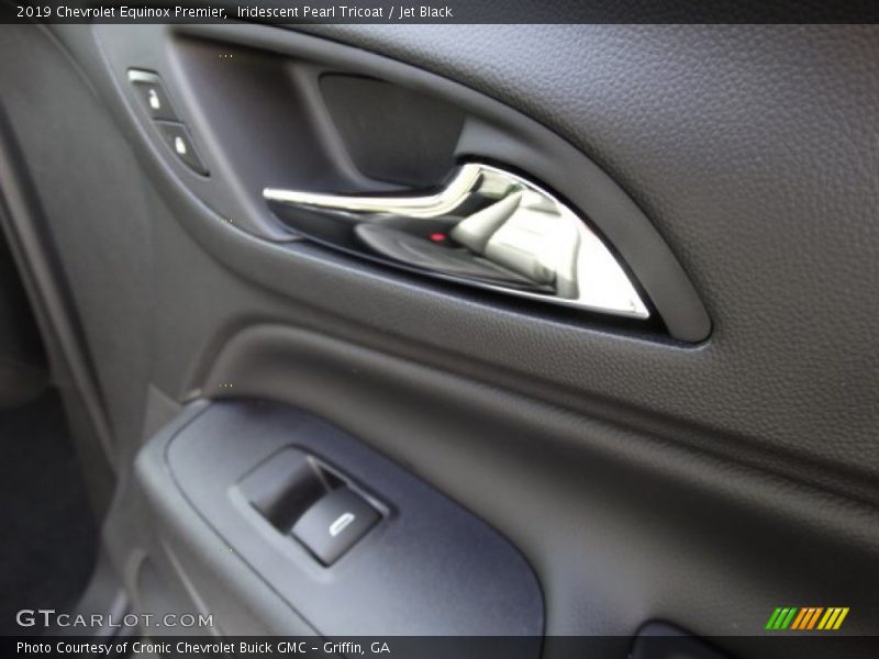 Iridescent Pearl Tricoat / Jet Black 2019 Chevrolet Equinox Premier