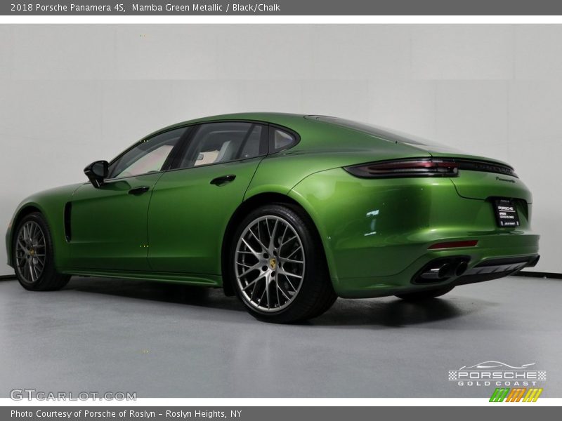 Mamba Green Metallic / Black/Chalk 2018 Porsche Panamera 4S