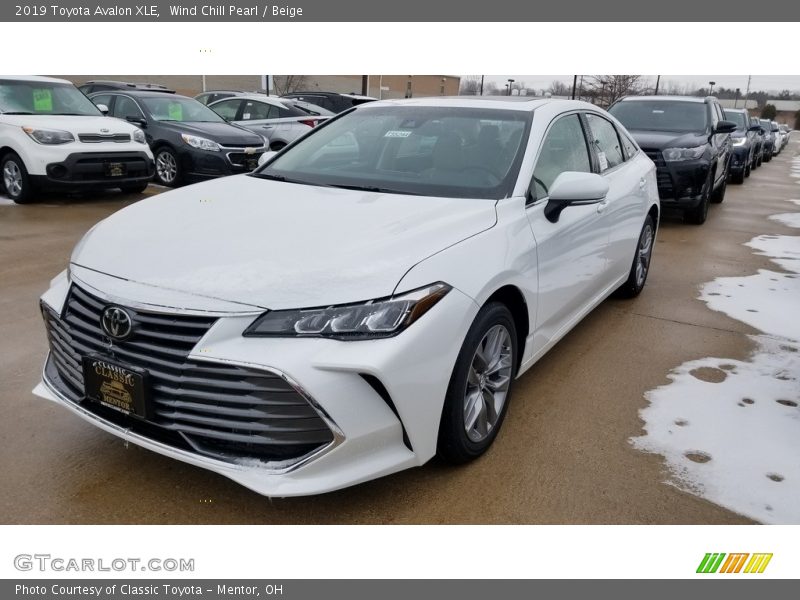 Wind Chill Pearl / Beige 2019 Toyota Avalon XLE