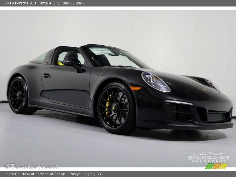 Black / Black 2019 Porsche 911 Targa 4 GTS