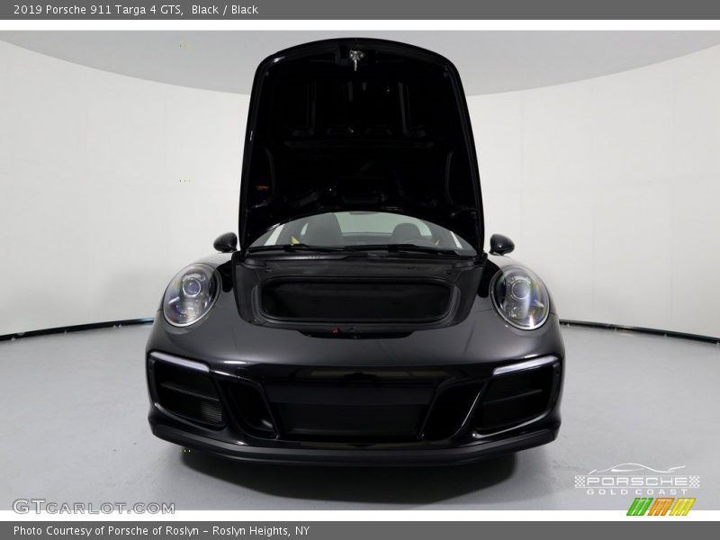 Black / Black 2019 Porsche 911 Targa 4 GTS