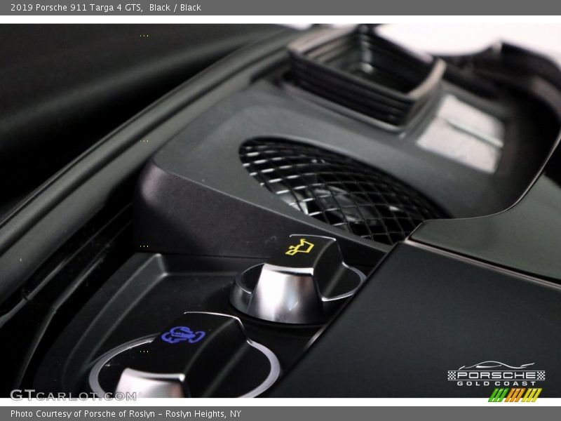 Black / Black 2019 Porsche 911 Targa 4 GTS