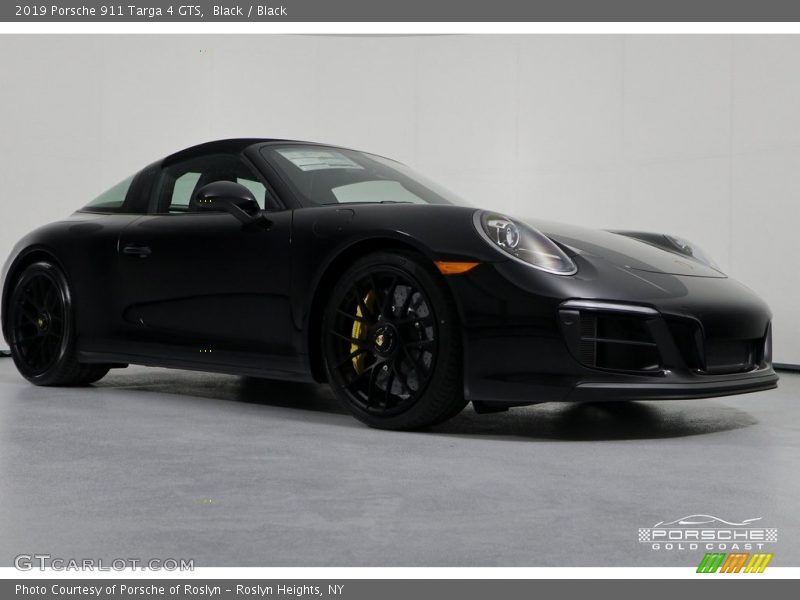 Black / Black 2019 Porsche 911 Targa 4 GTS