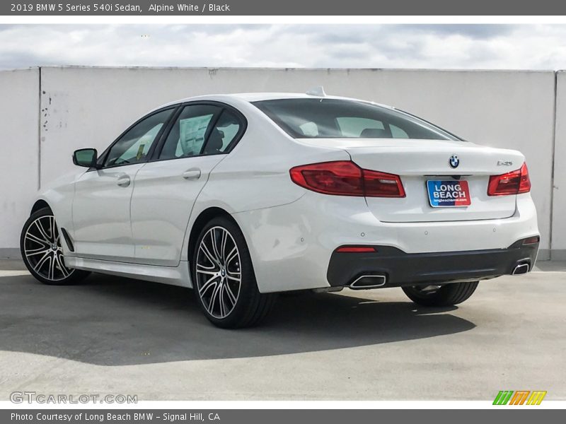 Alpine White / Black 2019 BMW 5 Series 540i Sedan
