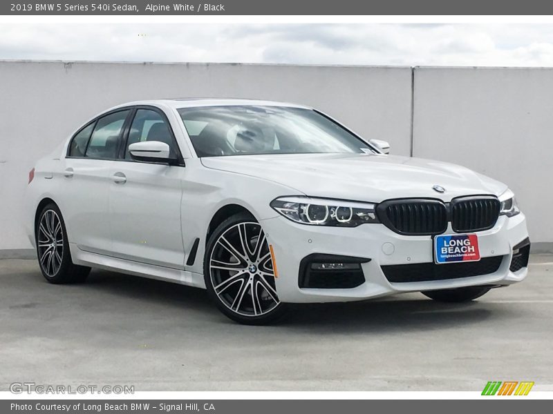 Alpine White / Black 2019 BMW 5 Series 540i Sedan