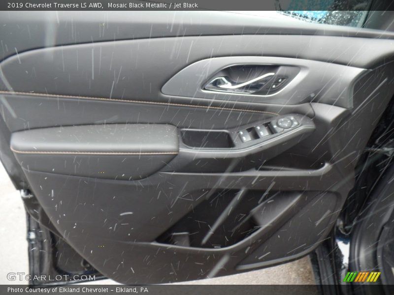 Mosaic Black Metallic / Jet Black 2019 Chevrolet Traverse LS AWD