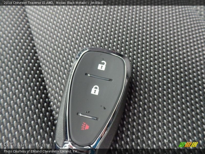 Mosaic Black Metallic / Jet Black 2019 Chevrolet Traverse LS AWD