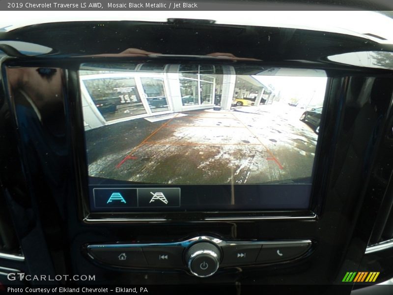 Mosaic Black Metallic / Jet Black 2019 Chevrolet Traverse LS AWD