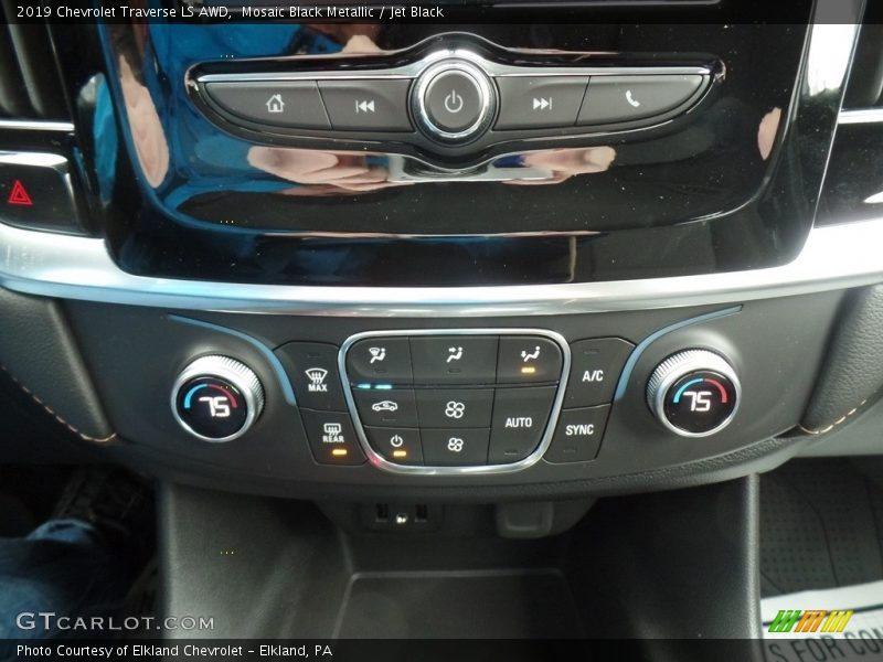 Mosaic Black Metallic / Jet Black 2019 Chevrolet Traverse LS AWD