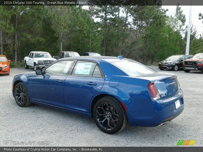 Ocean Blue Metallic / Black 2019 Chrysler 300 Touring