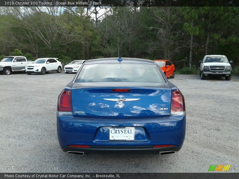 Ocean Blue Metallic / Black 2019 Chrysler 300 Touring