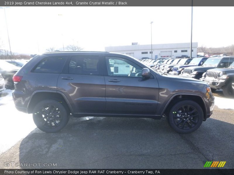 Granite Crystal Metallic / Black 2019 Jeep Grand Cherokee Laredo 4x4