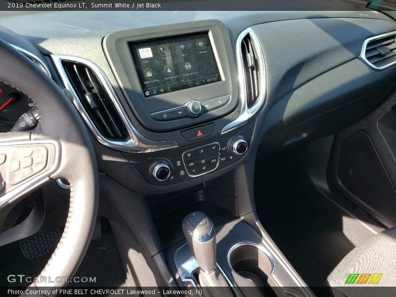 Summit White / Jet Black 2019 Chevrolet Equinox LT