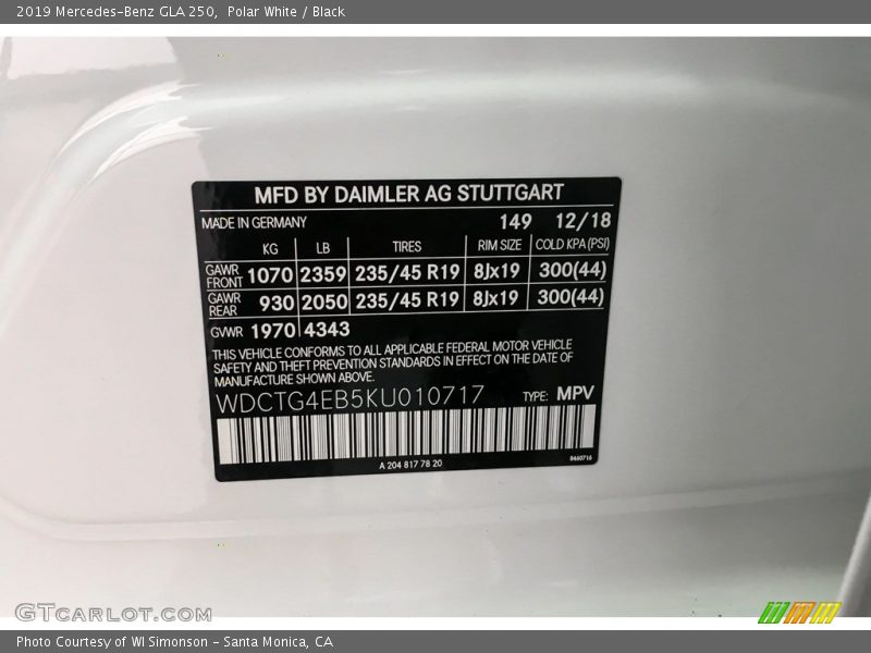 Polar White / Black 2019 Mercedes-Benz GLA 250