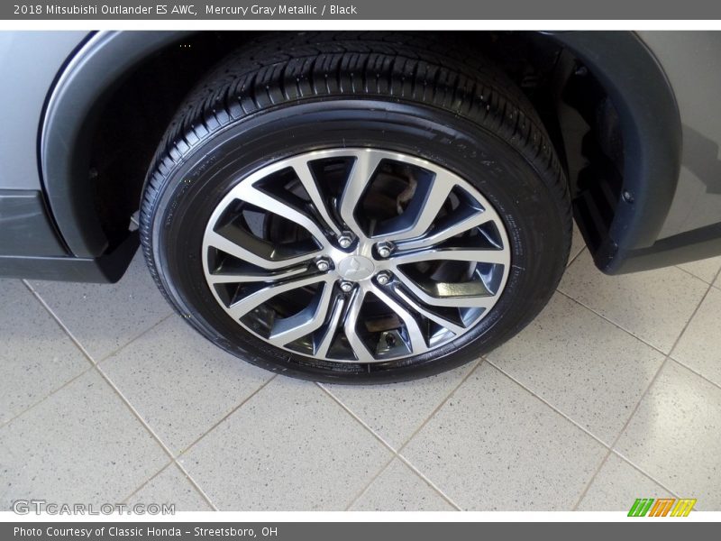 Mercury Gray Metallic / Black 2018 Mitsubishi Outlander ES AWC