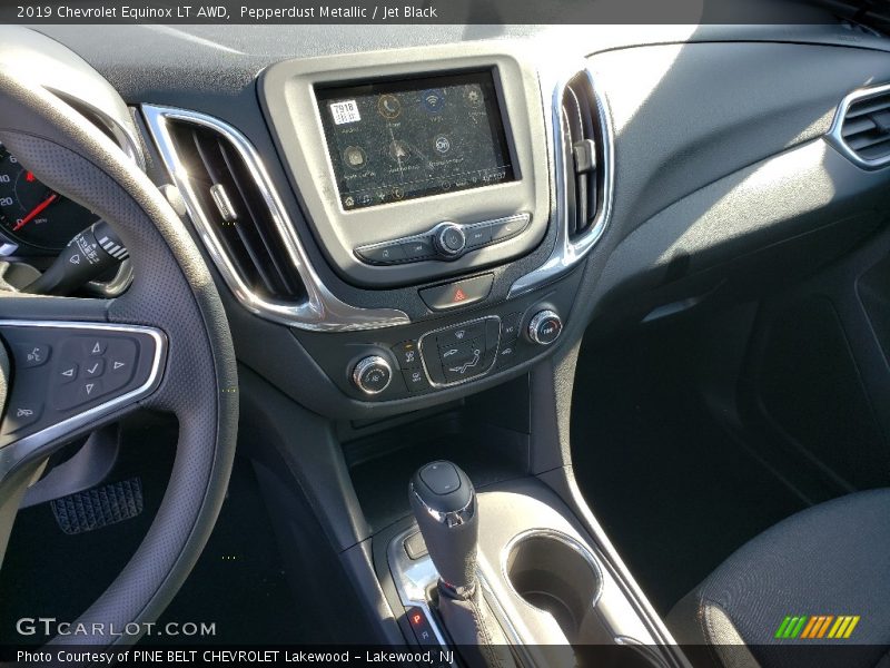 Pepperdust Metallic / Jet Black 2019 Chevrolet Equinox LT AWD