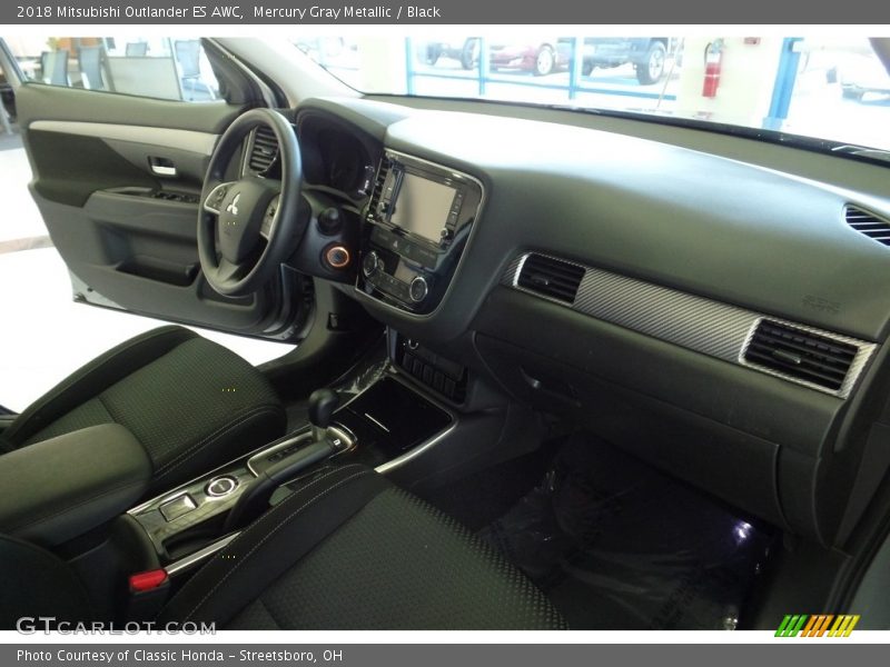 Mercury Gray Metallic / Black 2018 Mitsubishi Outlander ES AWC