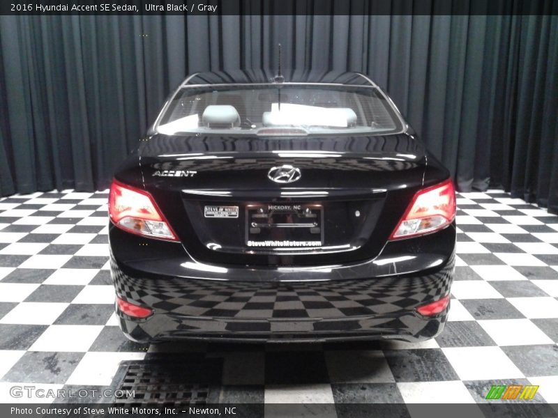 Ultra Black / Gray 2016 Hyundai Accent SE Sedan