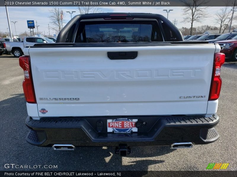 Summit White / Jet Black 2019 Chevrolet Silverado 1500 Custom Z71 Trail Boss Crew Cab 4WD