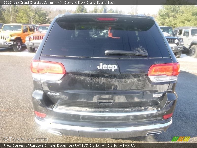 Diamond Black Crystal Pearl / Black 2019 Jeep Grand Cherokee Summit 4x4