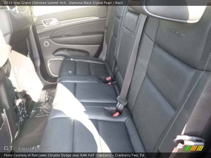 Diamond Black Crystal Pearl / Black 2019 Jeep Grand Cherokee Summit 4x4