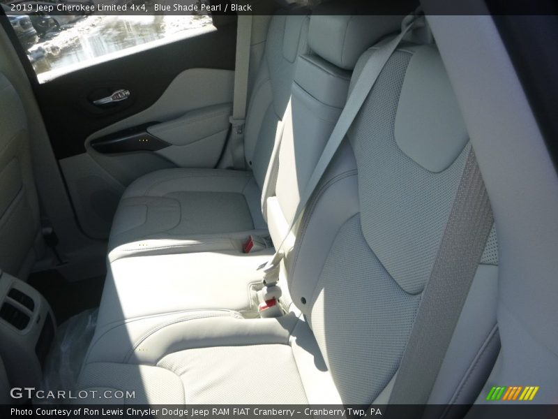 Blue Shade Pearl / Black 2019 Jeep Cherokee Limited 4x4
