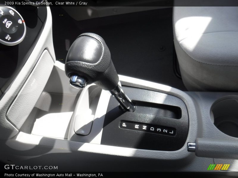 Clear White / Gray 2009 Kia Spectra EX Sedan