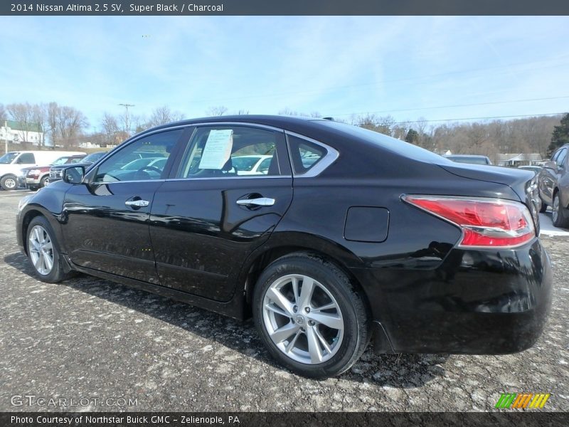 Super Black / Charcoal 2014 Nissan Altima 2.5 SV