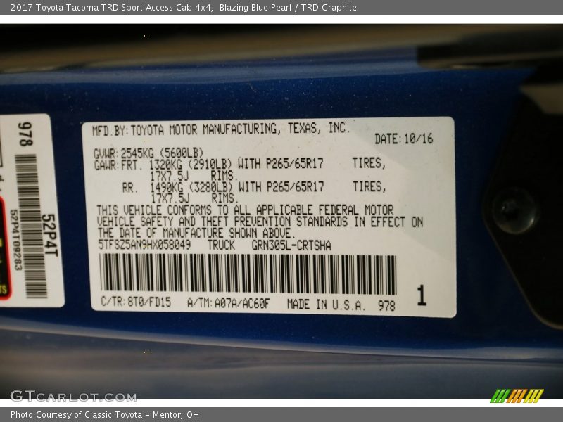 Blazing Blue Pearl / TRD Graphite 2017 Toyota Tacoma TRD Sport Access Cab 4x4