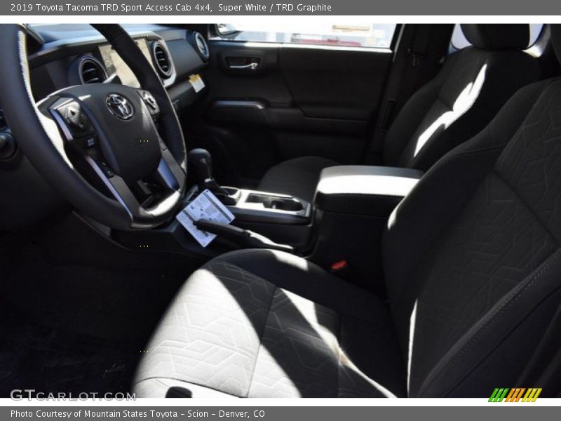 Super White / TRD Graphite 2019 Toyota Tacoma TRD Sport Access Cab 4x4