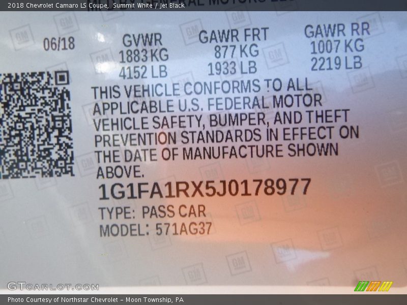 Summit White / Jet Black 2018 Chevrolet Camaro LS Coupe