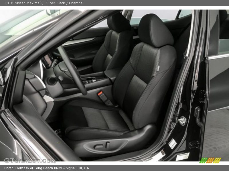 Super Black / Charcoal 2016 Nissan Maxima S