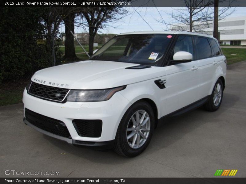 Fuji White / Espresso/Almond 2019 Land Rover Range Rover Sport SE