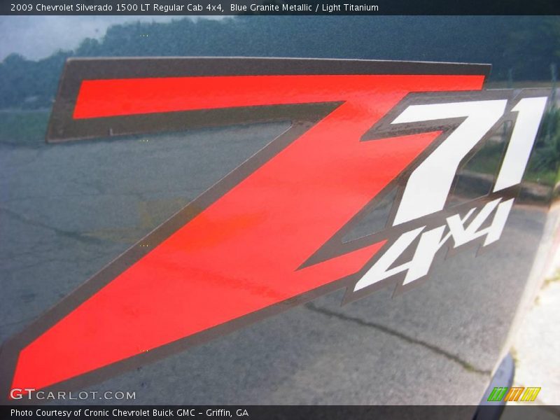 Blue Granite Metallic / Light Titanium 2009 Chevrolet Silverado 1500 LT Regular Cab 4x4