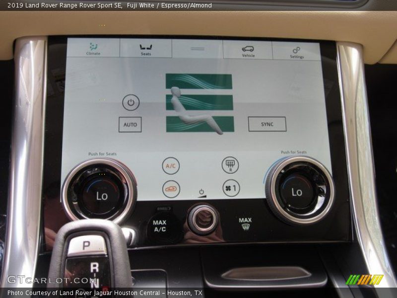 Fuji White / Espresso/Almond 2019 Land Rover Range Rover Sport SE