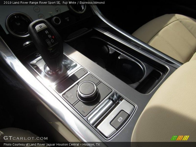 Fuji White / Espresso/Almond 2019 Land Rover Range Rover Sport SE