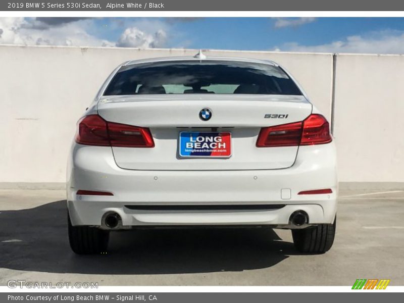 Alpine White / Black 2019 BMW 5 Series 530i Sedan