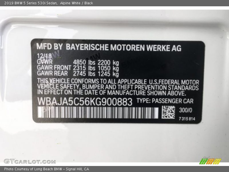 Alpine White / Black 2019 BMW 5 Series 530i Sedan