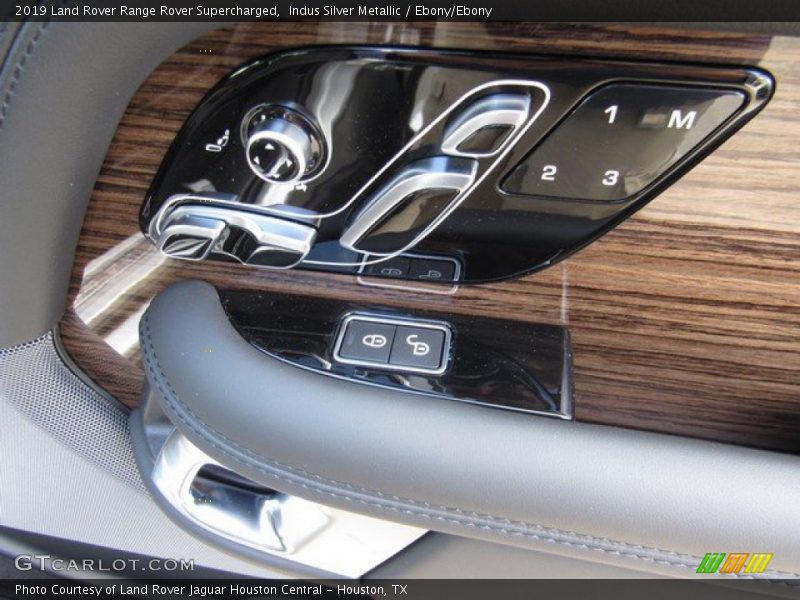 Indus Silver Metallic / Ebony/Ebony 2019 Land Rover Range Rover Supercharged